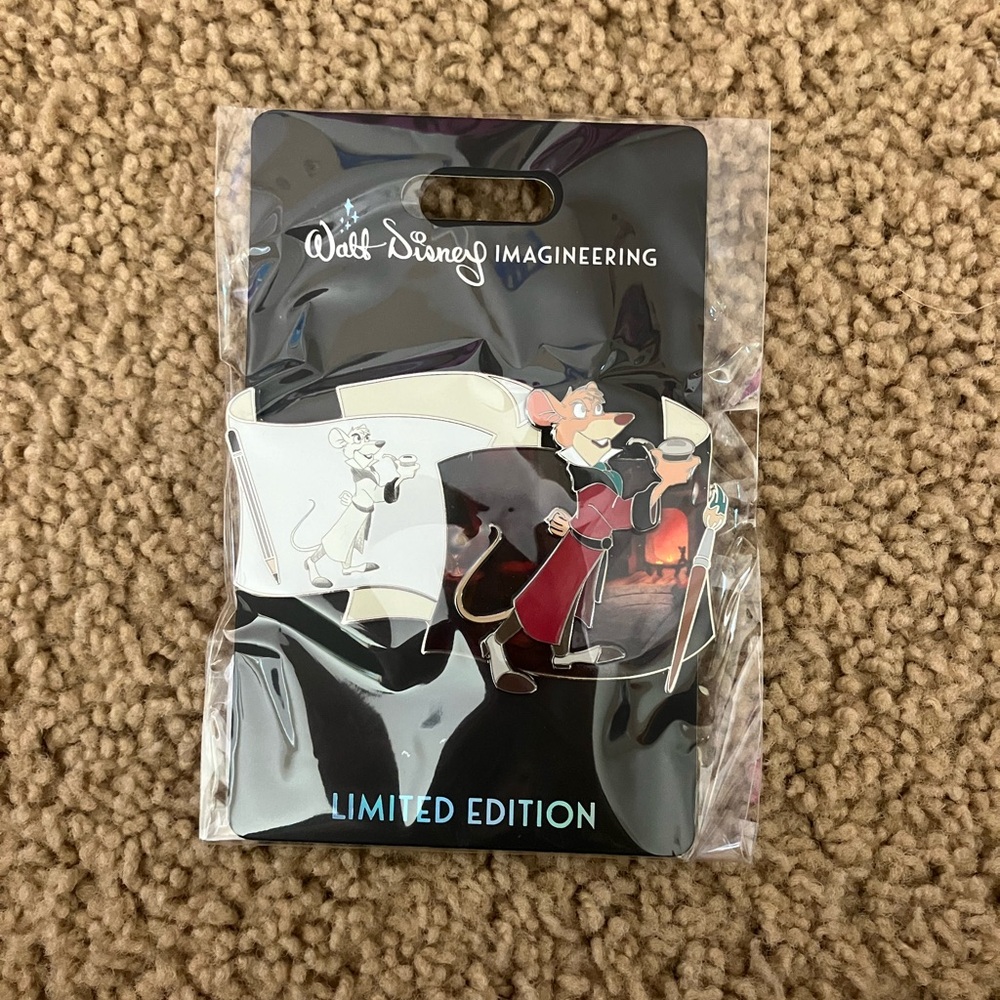 Disney Pin Basil - Picture 2 of 2